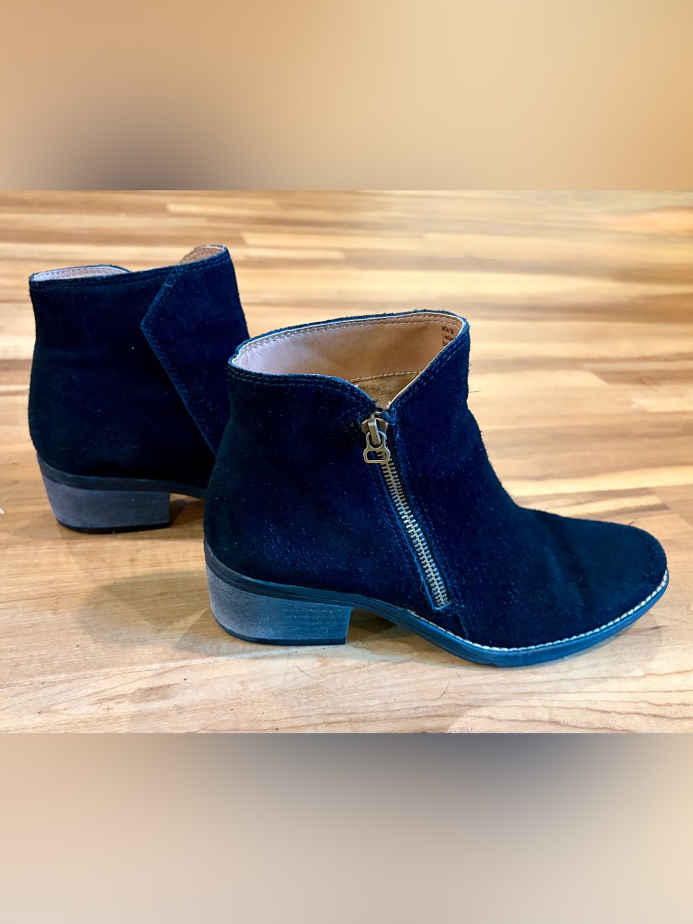 Genuine Black Suede Altos Ankle Boots, Side Zip, 2 inch Block Heel, Size 8 - Picture 8 of 11